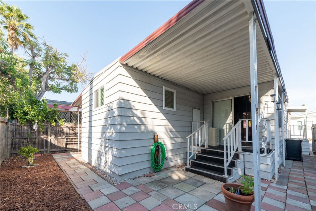 600 East Weddell Drive 8 Property Photo 3