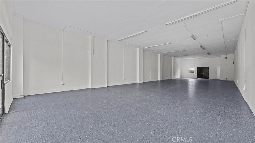 11414 Long Beach Blvd Property Photo 4