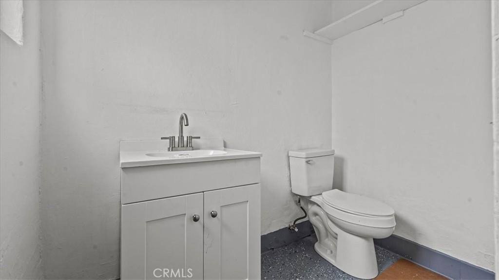 11414 Long Beach Blvd Property Photo 27