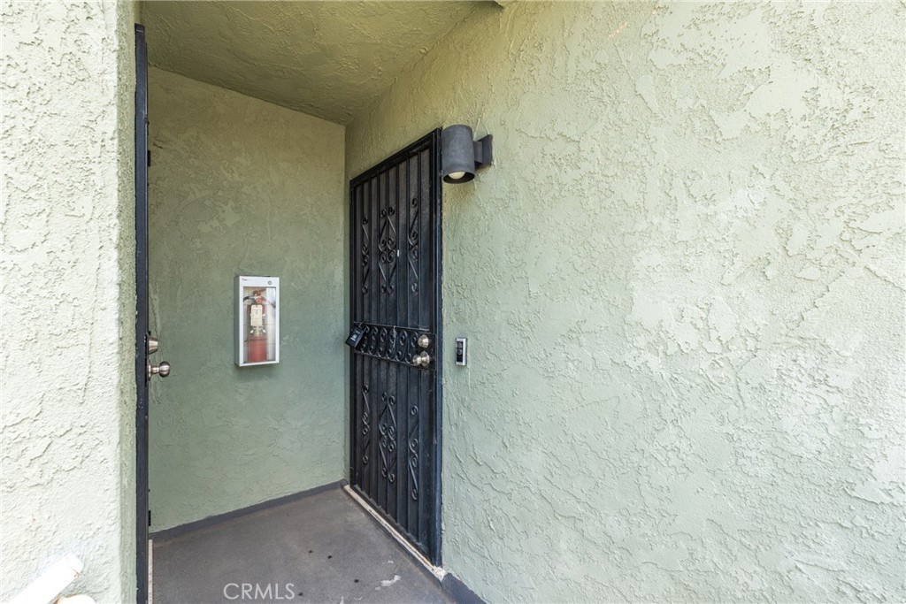 2115 W 103rd Place Property Photo 6