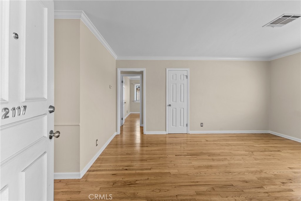 2115 W 103rd Place Property Photo 7