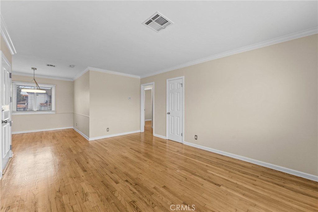 2115 W 103rd Place Property Photo 10