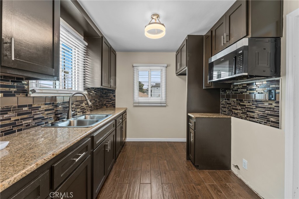 2115 W 103rd Place Property Photo 16