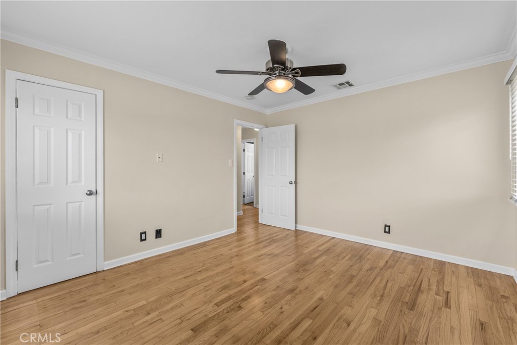 2115 W 103rd Place Property Photo 22