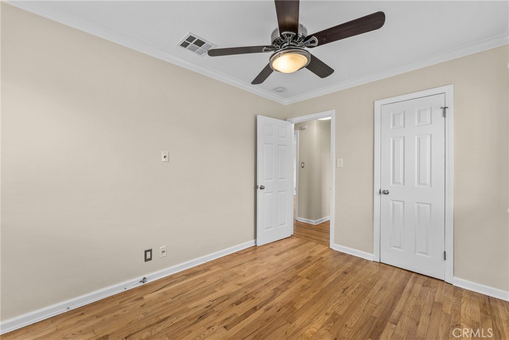 2115 W 103rd Place Property Photo 25