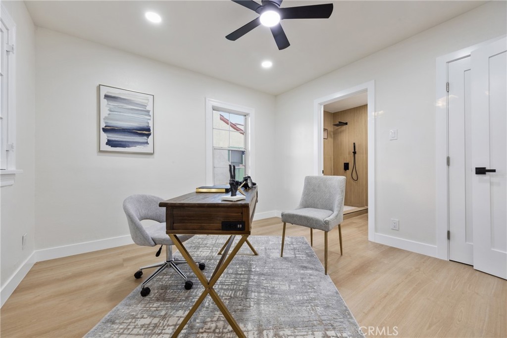5612 S Rimpau Property Photo 11