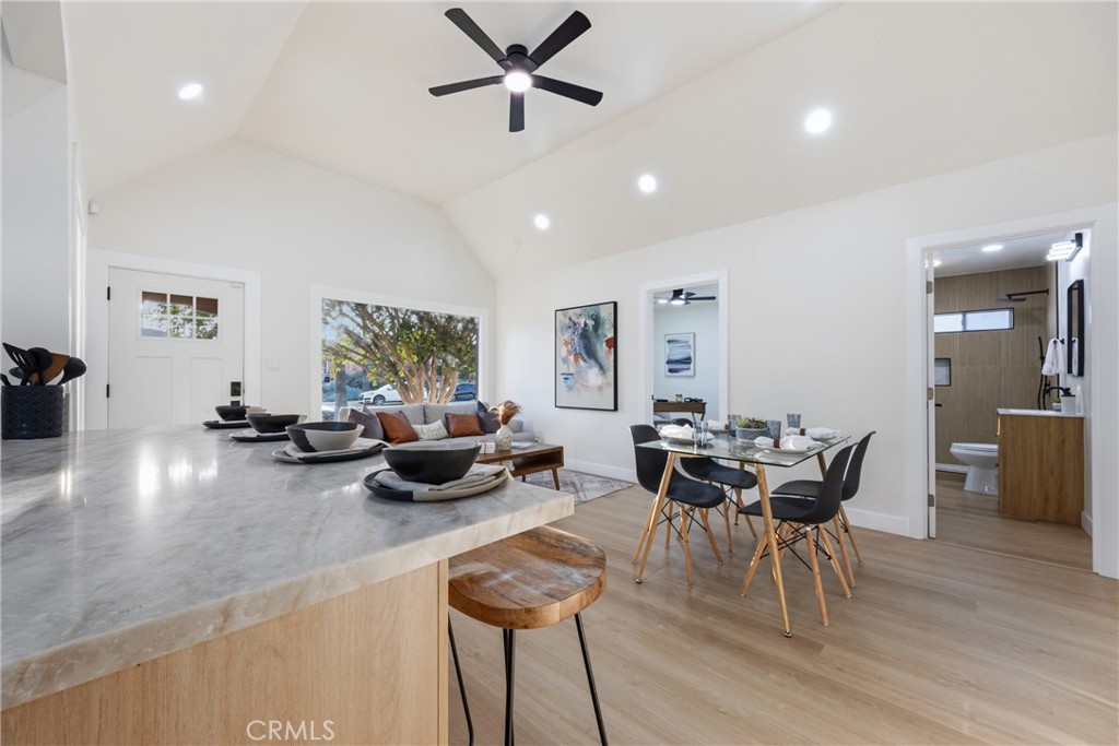 5612 S Rimpau Property Photo 18