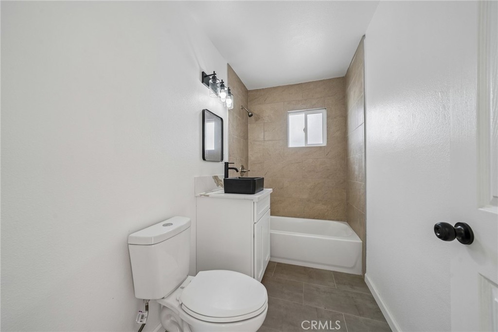 15535 Fresno Property Photo 23