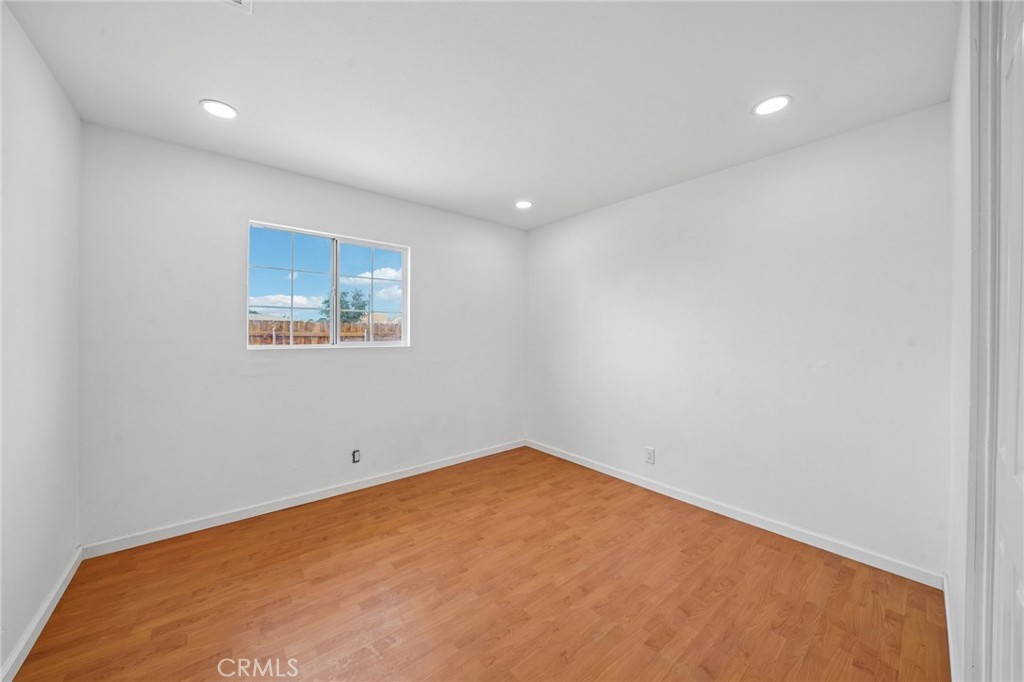 15535 Fresno Property Photo 27
