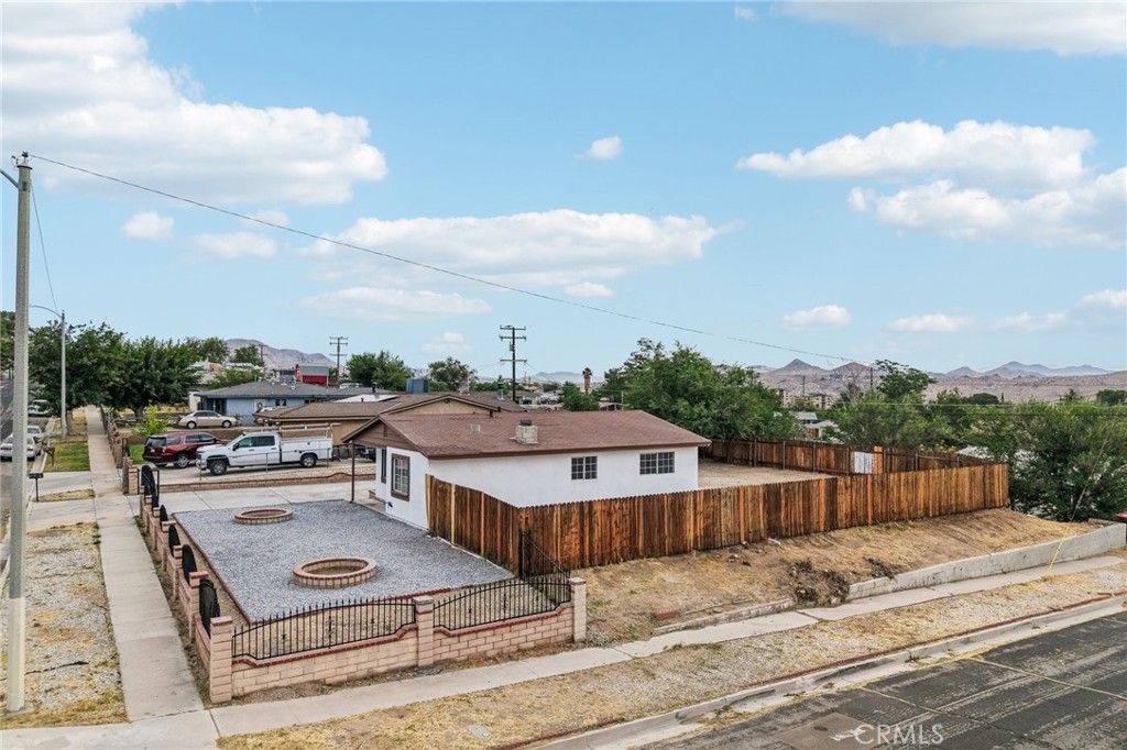 15535 Fresno Property Photo 37