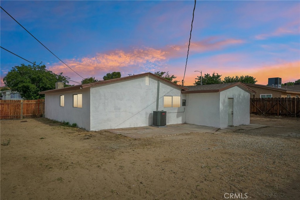 15535 Fresno Property Photo 42