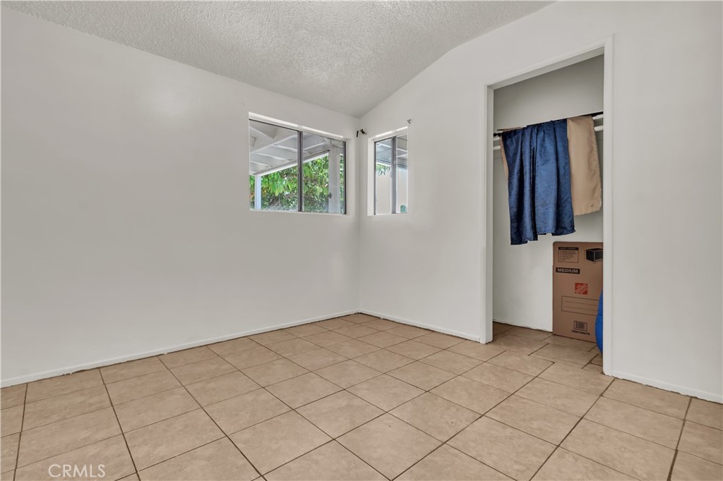 13618 Las Vecinas Dr Property Photo 17