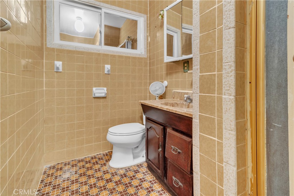 13618 Las Vecinas Dr Property Photo 18