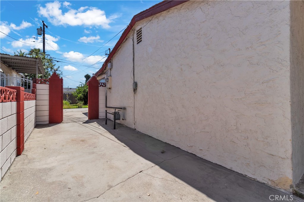 13618 Las Vecinas Dr Property Photo 24