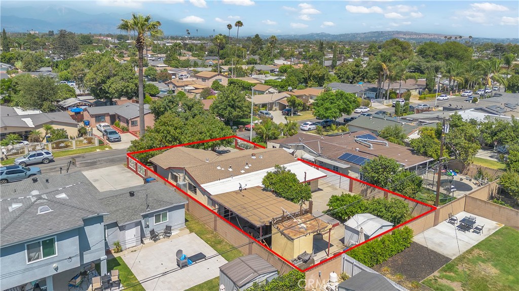 13618 Las Vecinas Dr Property Photo 35
