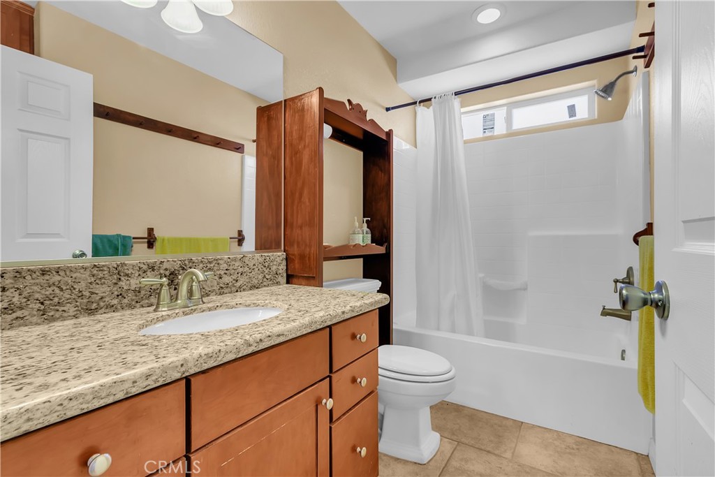 9379 Middleton Road Property Photo 15