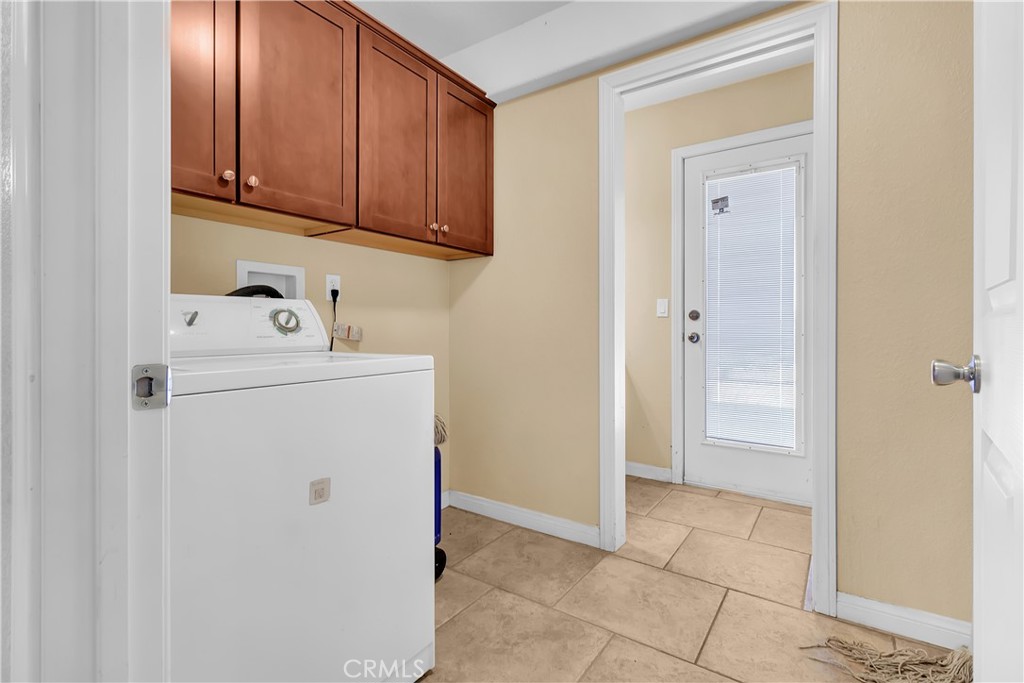 9379 Middleton Road Property Photo 19