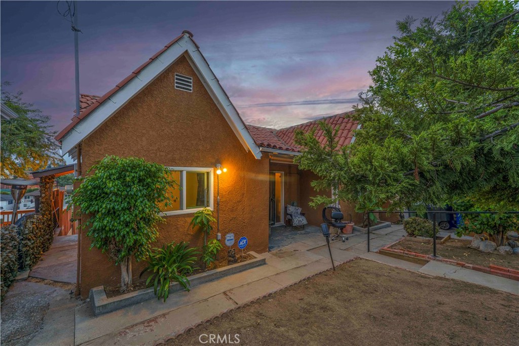 1521 Helen Dr Property Photo 2