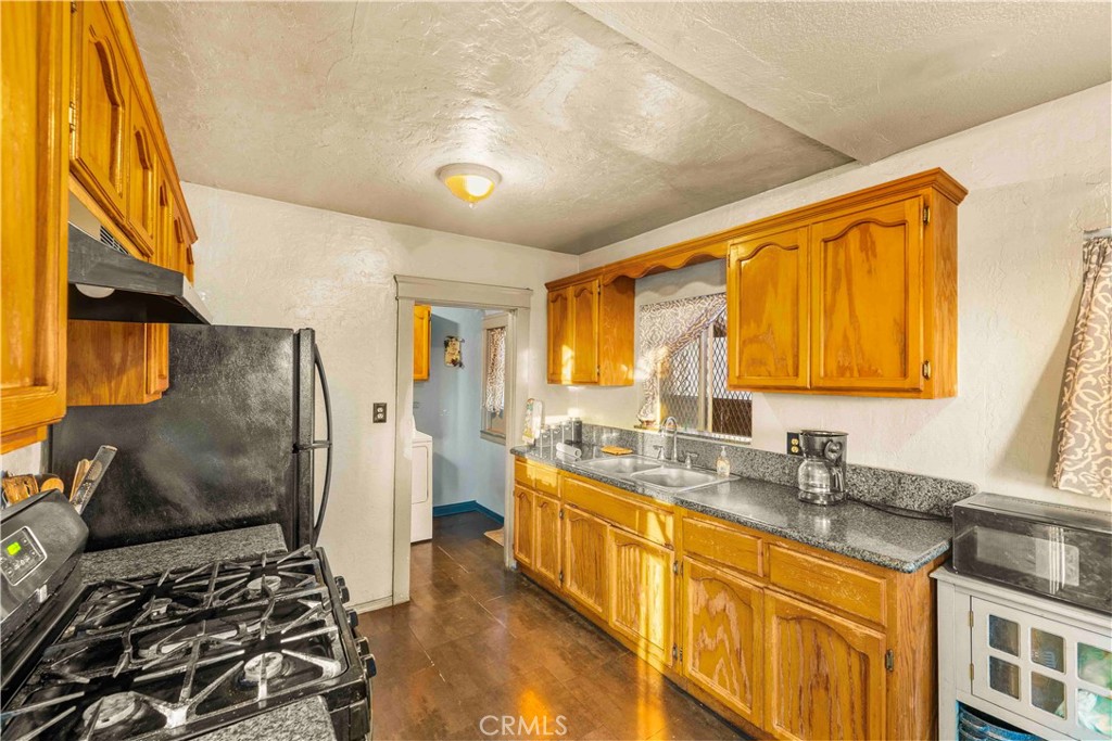 1521 Helen Dr Property Photo 7