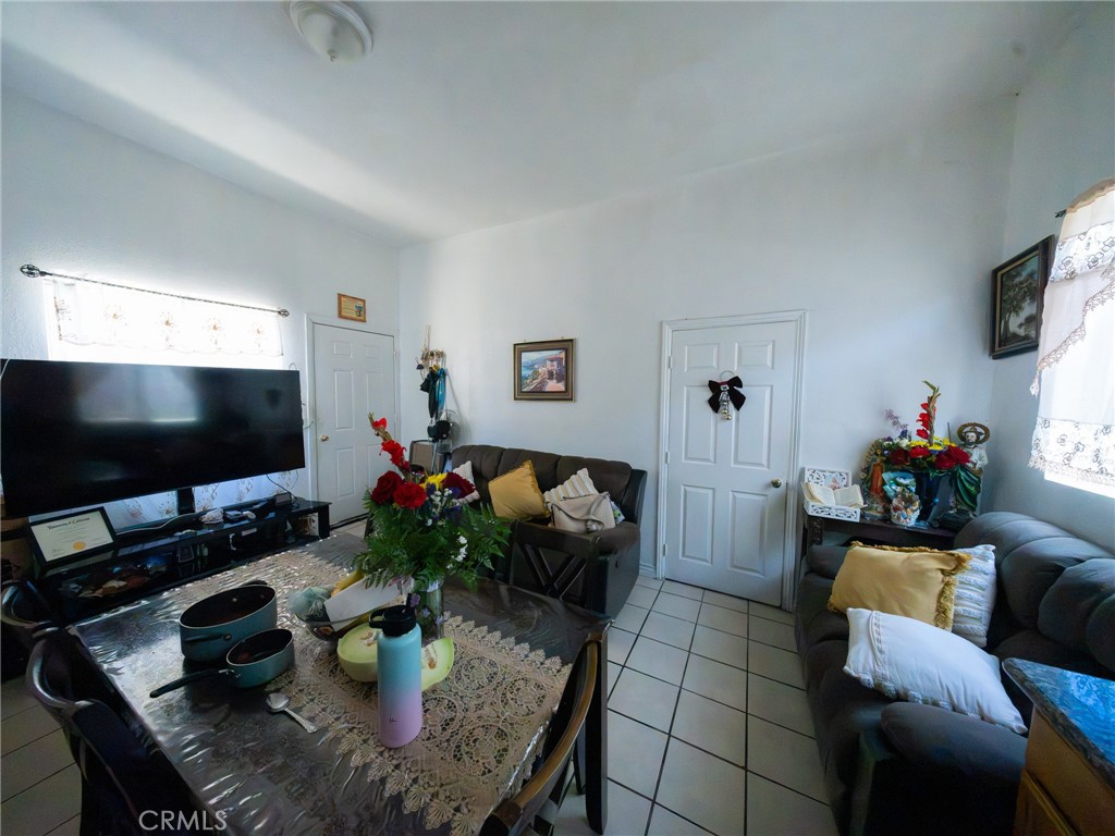 9104 S Main Property Photo 3