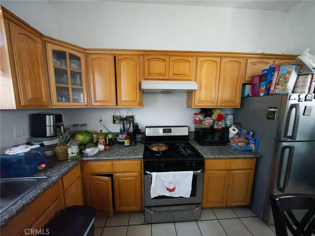 9104 S Main Property Photo 4