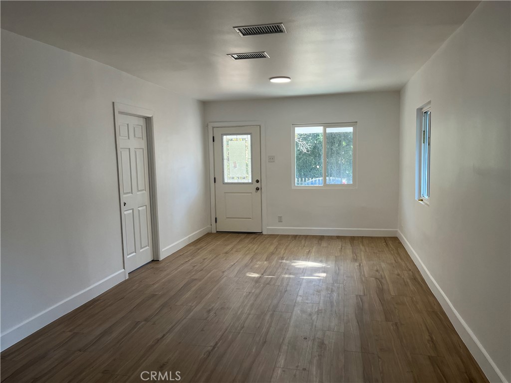3716 Flora Avenue Property Photo 6