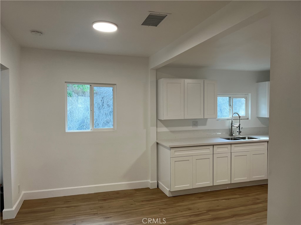 3716 Flora Avenue Property Photo 10