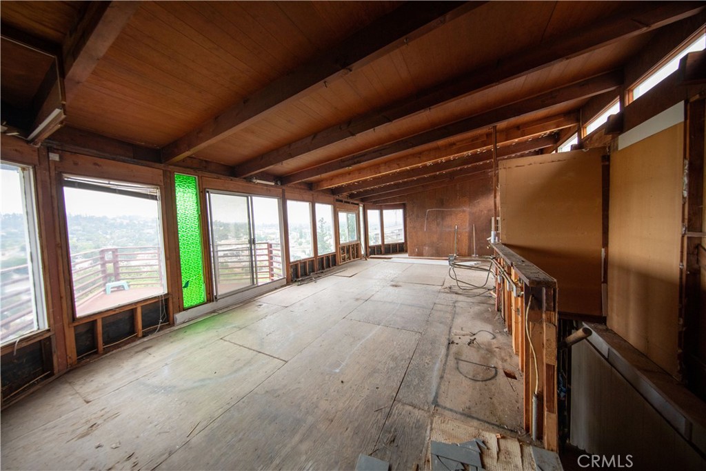 143 Palatine Property Photo 19