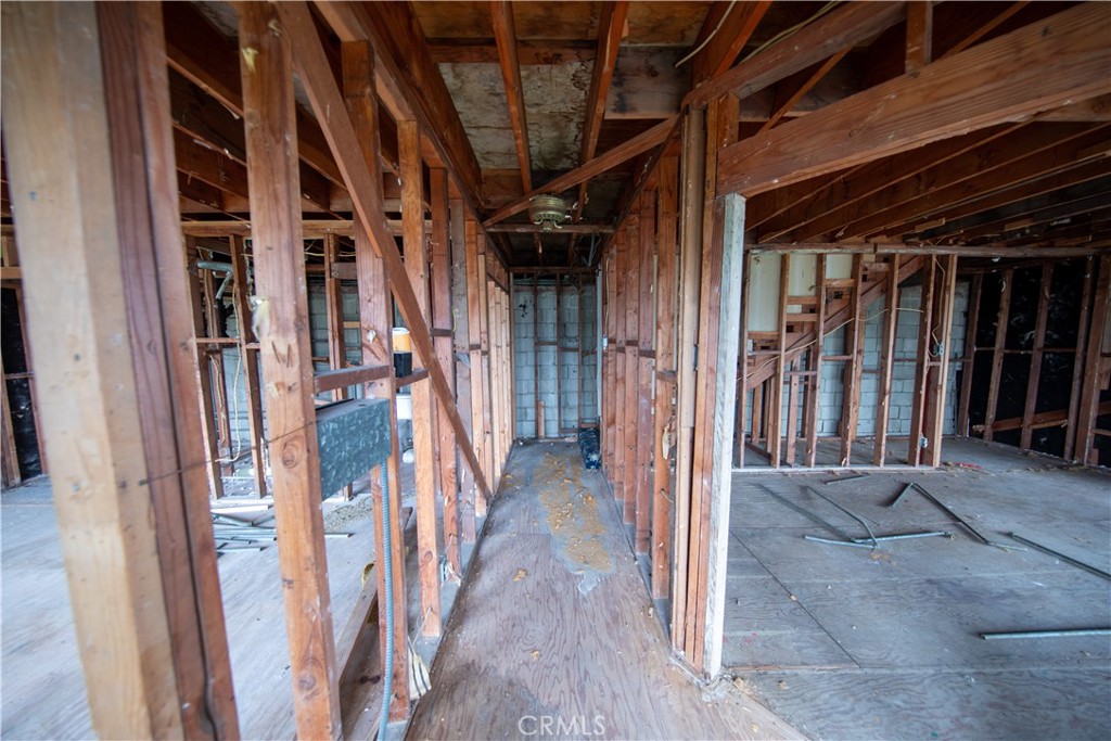 143 Palatine Property Photo 23