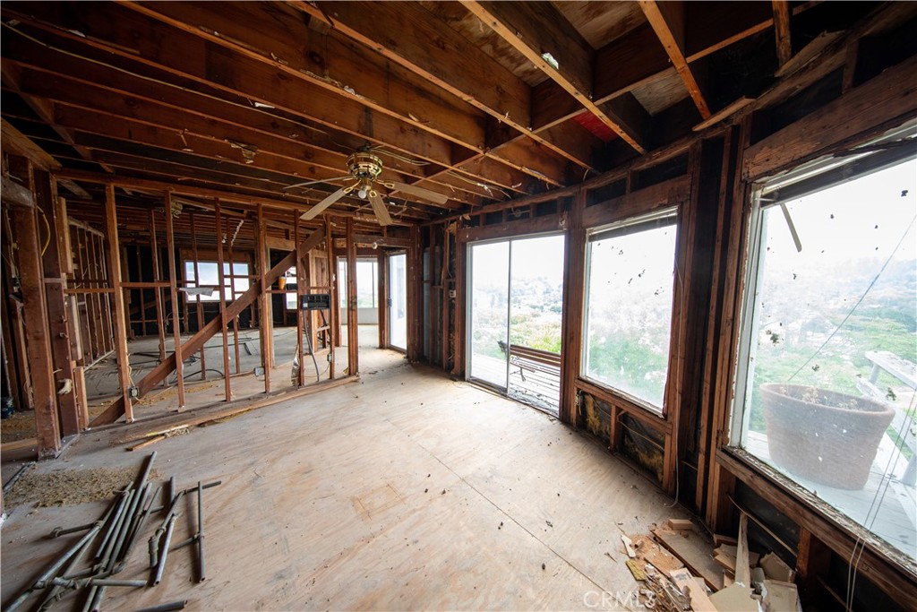 143 Palatine Property Photo 24