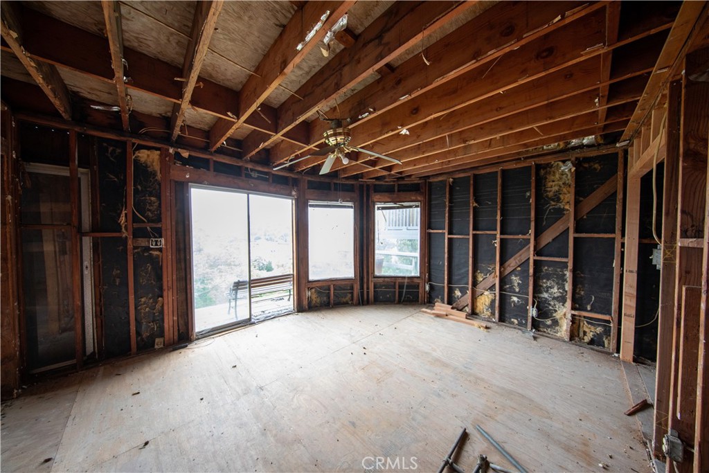 143 Palatine Property Photo 27
