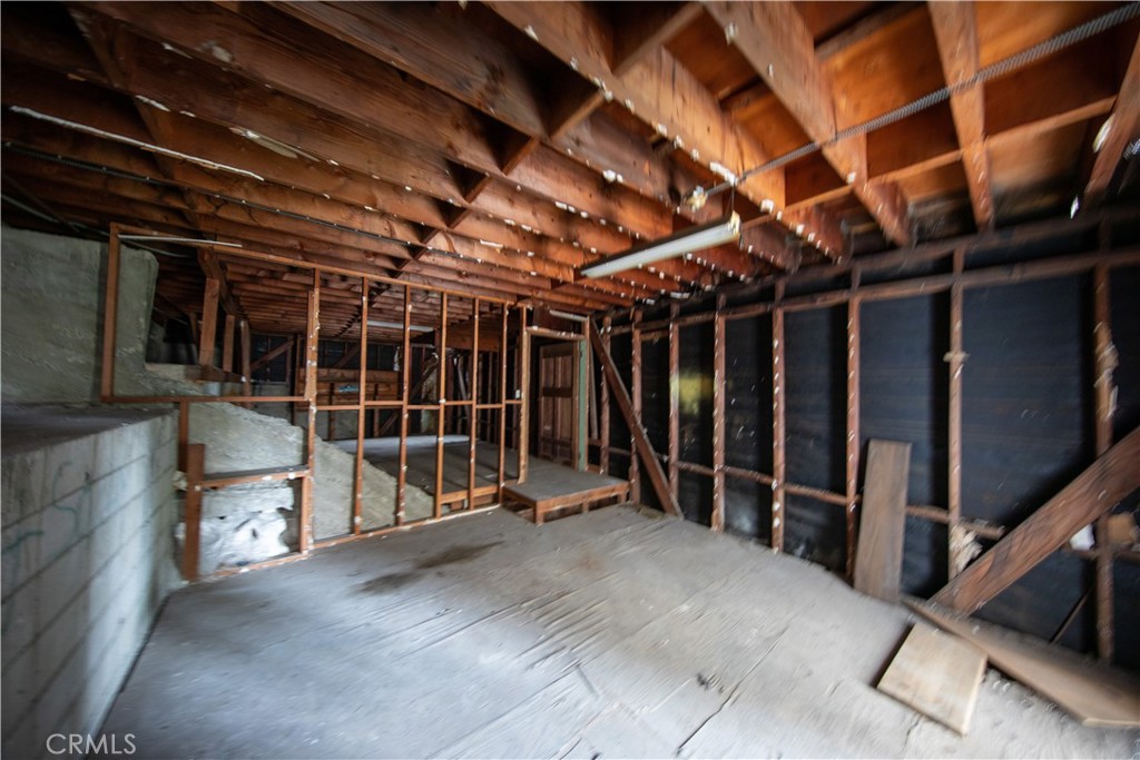 143 Palatine Property Photo 42