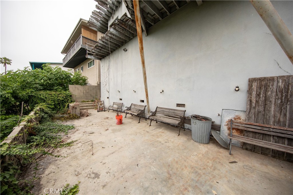 143 Palatine Property Photo 44