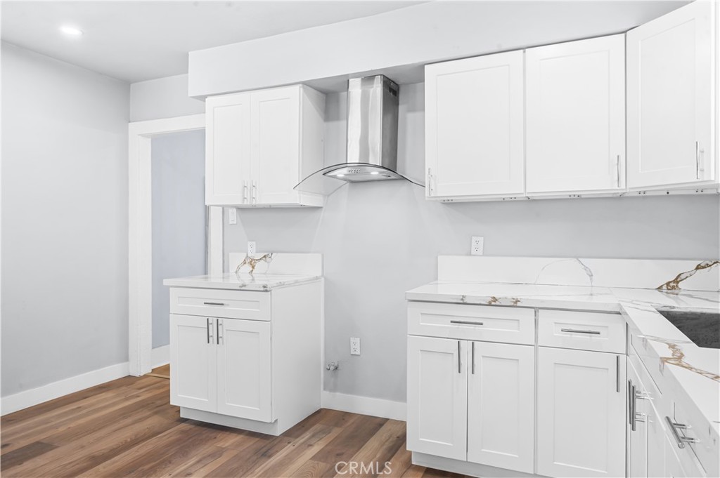 941 W 55th Street Property Photo 19