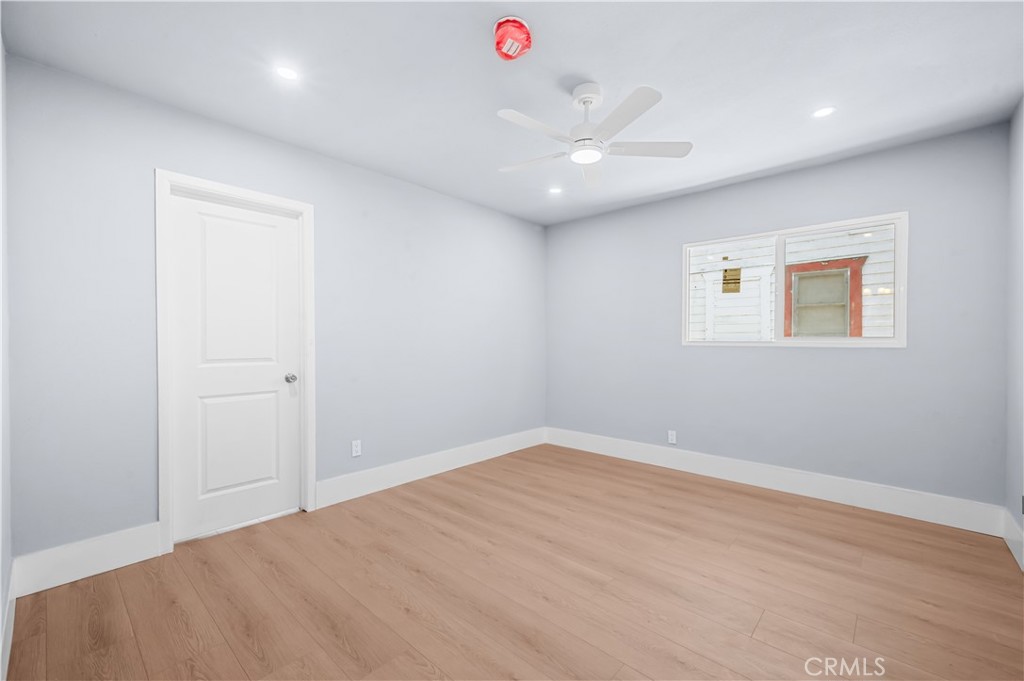 941 W 55th Street Property Photo 28