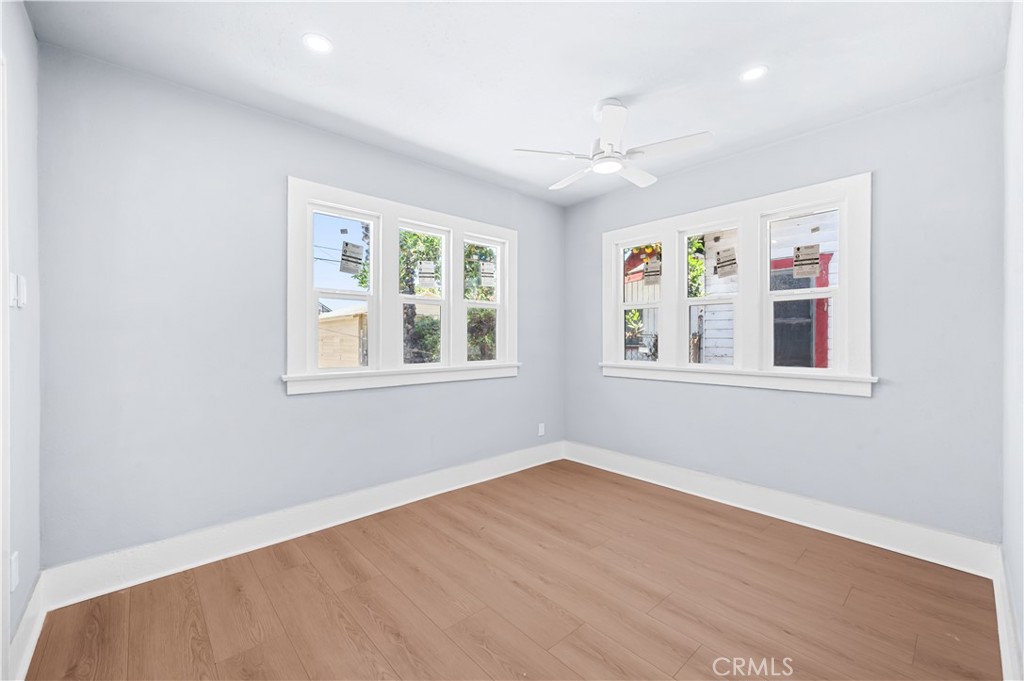941 W 55th Street Property Photo 31