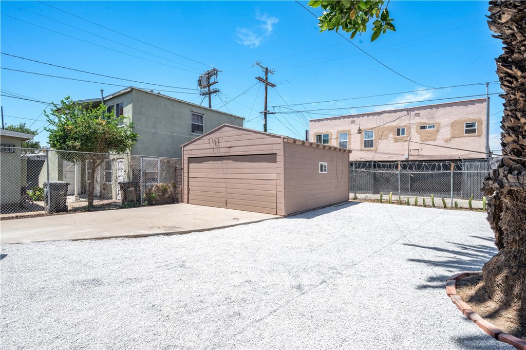 941 W 55th Street Property Photo 47