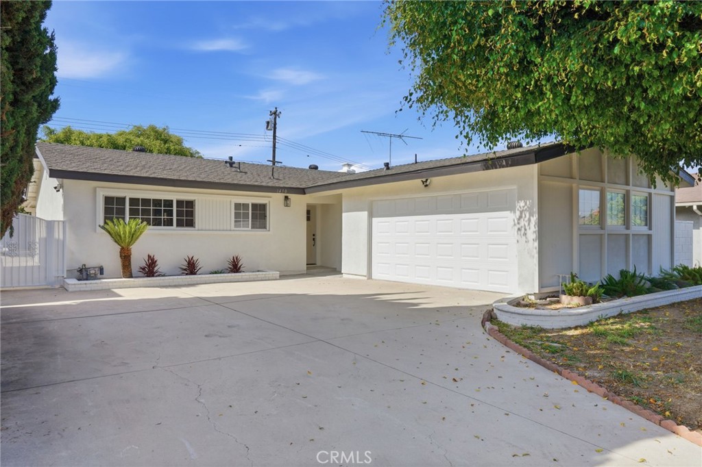 1430 Hillandale Property Photo 1
