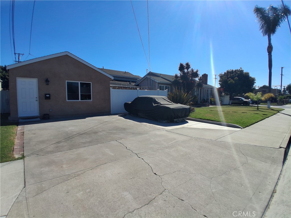 9030 Terradell Street Property Photo 3