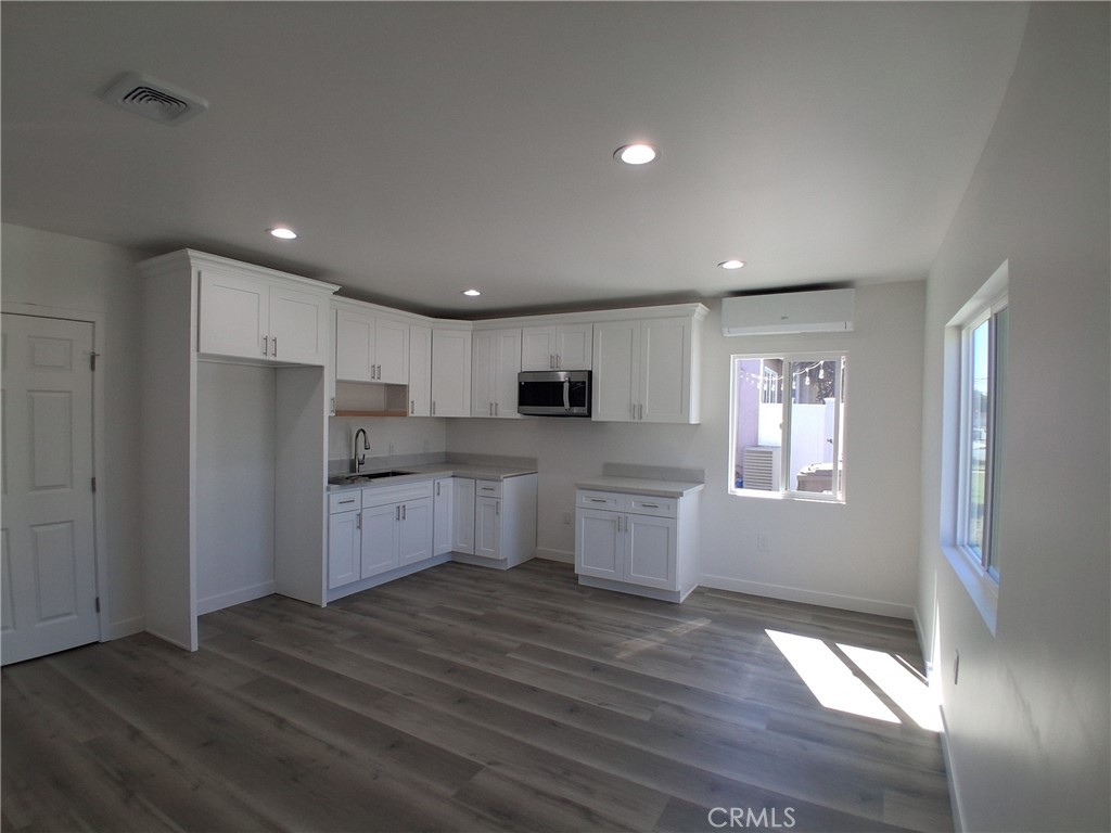 9030 Terradell Street Property Photo 4
