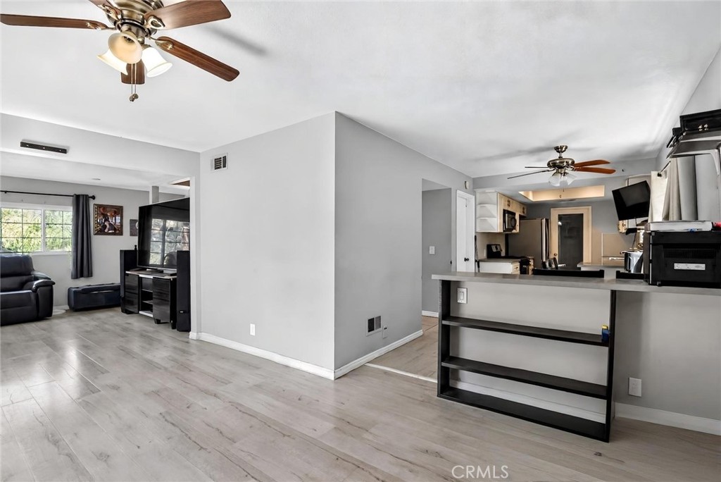 3521 San Fernando Property Photo 5