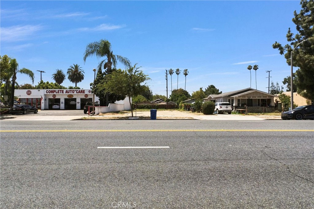 968 E Mission Boulevard Property Photo 1