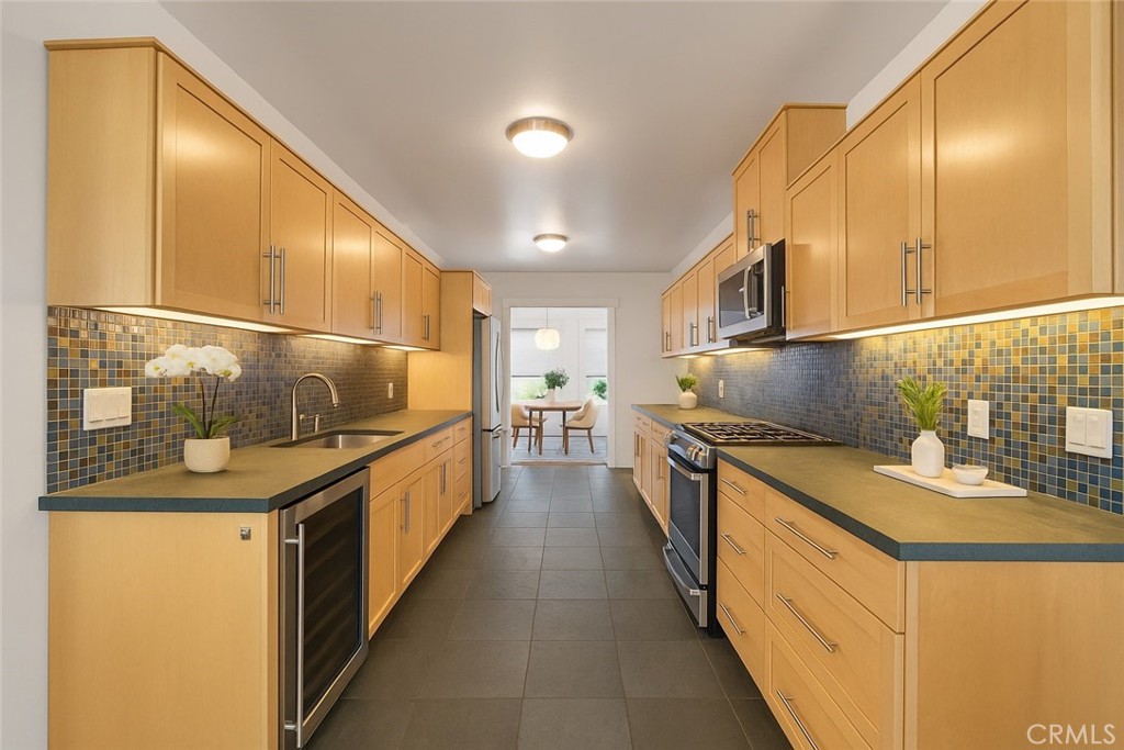 2251 Cambridge Street Property Photo 4