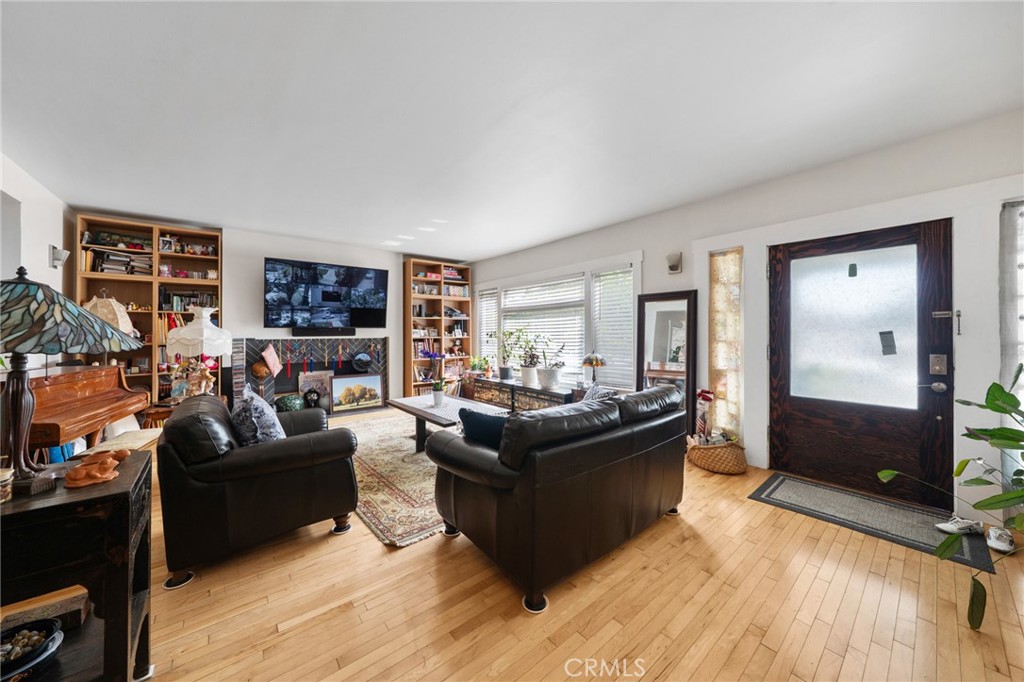 2251 Cambridge Street Property Photo 8