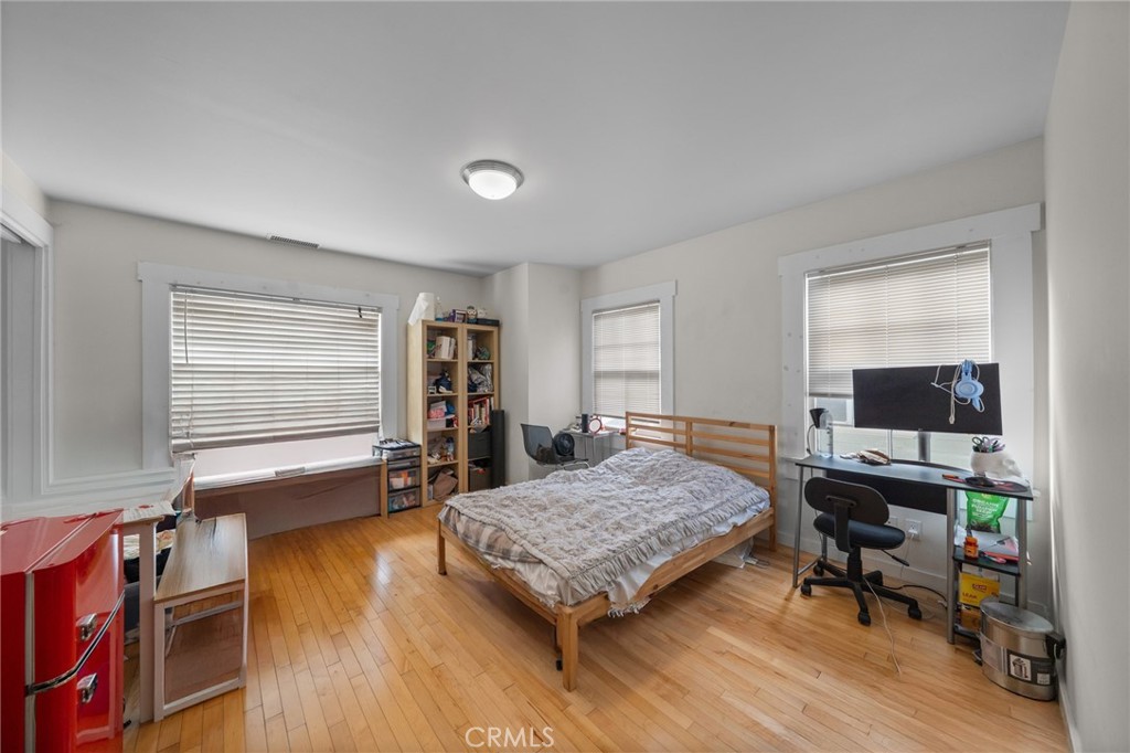 2251 Cambridge Street Property Photo 12