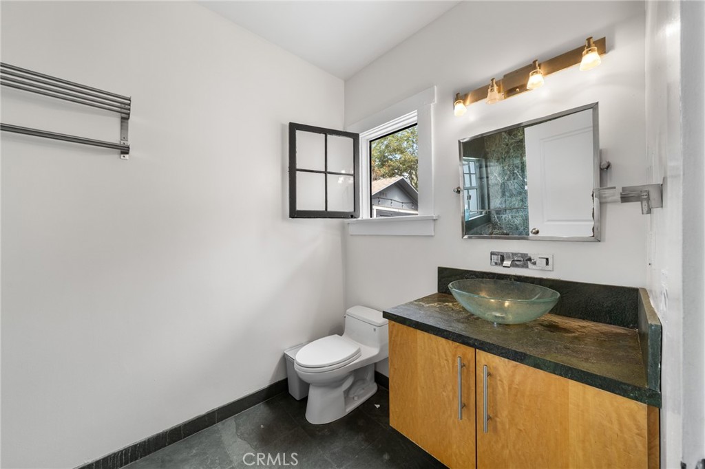 2251 Cambridge Street Property Photo 16