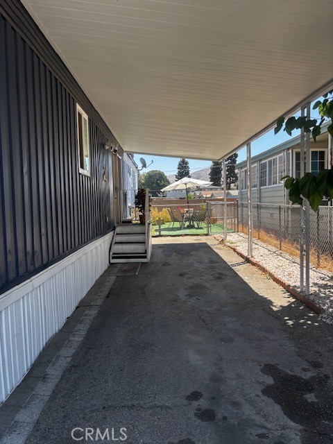 120 Sir Damas Dr Property Photo 3