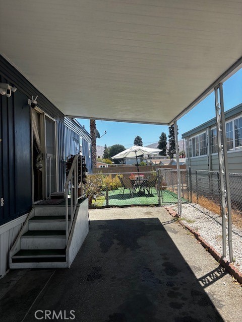 120 Sir Damas Dr Property Photo 4