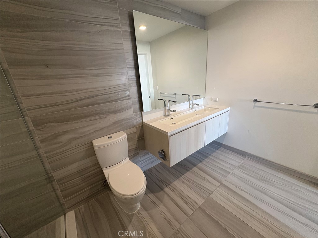 1050 S Grand 1003 Property Photo 13