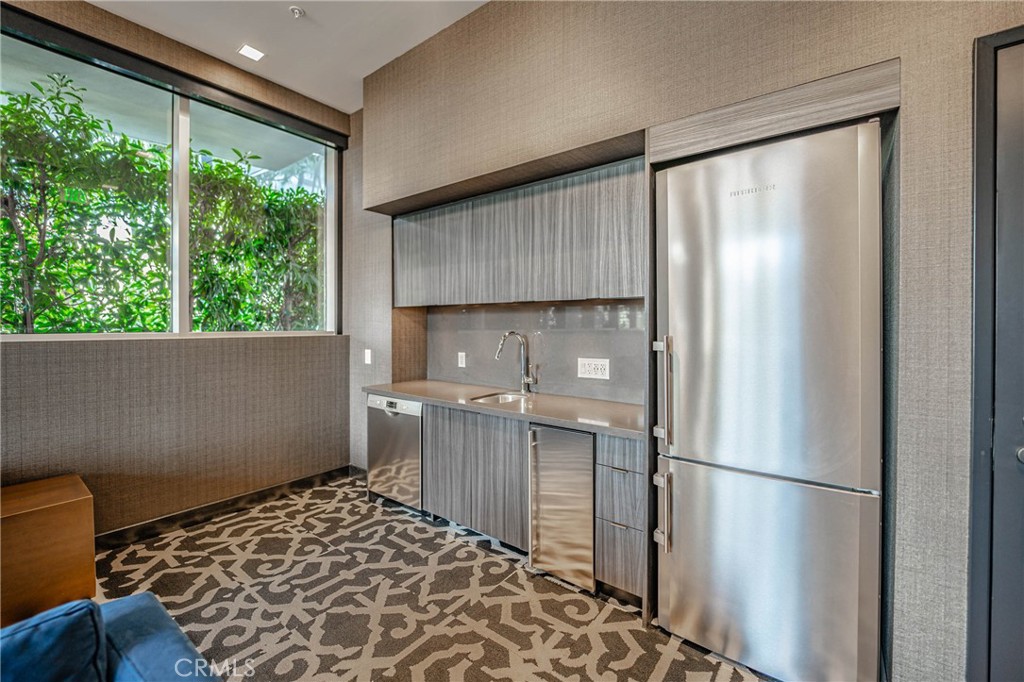 1050 S Grand 1003 Property Photo 17